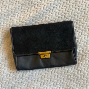 Fossil Clutch